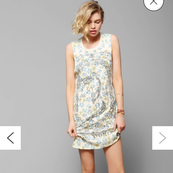 DOE Floral Tarot Dress | UO - Picture 2 of 7